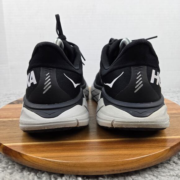 Hoka One One Womens 9D Wide Arahi 5 Black White Athletic Gym Daily Running Shoe - Picture 2 of 12